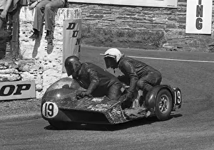 Dennis Keen & G Chandler (Konig) 1973 500 Sidecar TTå