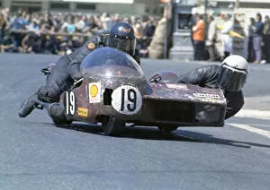 Images Dated 18th February 2021: Dennis Keen & G Chandler (Konig) 1973 500 Sidecar TT