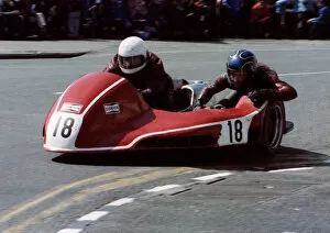 Images Dated 29th October 2018: Dennis Keen & Geoff Leitch (Yamaha) 1981 Sidecar TT
