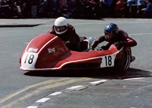 Dennis Keen Prints: Dennis Keen & Geoff Leitch (Yamaha) 1981 Sidecar TT