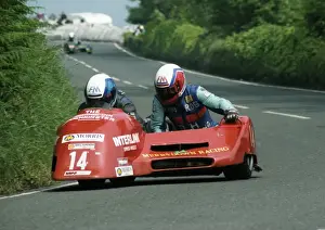 Dennis Keen & Robert Parker (Yamaha) 1992 Sidecar TT