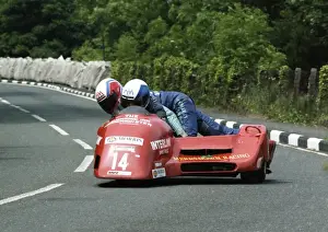 Dennis Keen & Robert Parker (Yamaha) 1992 Sidecar TT