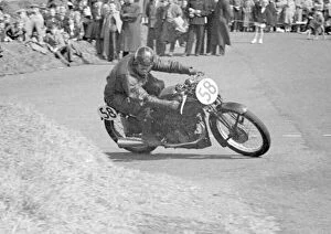 Dennis Lashmar Gallery: Dennis Lashmar (Velocette) 1950 Junior Ulster Grand Prix