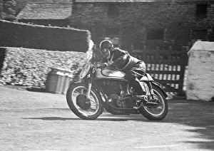Dennis Parkinson (Norton) 1951 Senior Manx Grand Prix