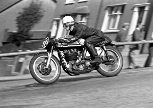 Images Dated 28th February 2018: Dennis Pratt (Norton) 1958 Senior Manx Grand Prix