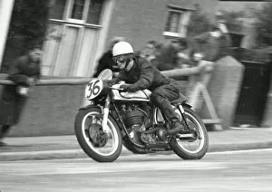 Images Dated 20th September 2020: Dennis Pratt (Norton) 1961 Senior Manx Grand Prix