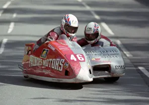 Dennis Proudman Collection: Dennis Proudman & Michael Craig (Princes Motors Baker Yamaha) 1994 Sidecar TT