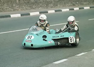 Images Dated 19th August 2020: Derek Blackbourn & Barry Dunn (Yamaha) 1982 Sidecar TT