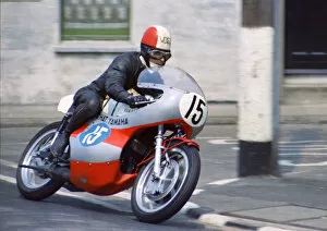 Images Dated 26th December 2018: Derek Chatterton (Chat Yamaha) 1970 Junior TT