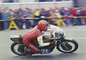 Derek Huxley Gallery: Derek Huxley (Heath Yamaha) 1977 Junior TT