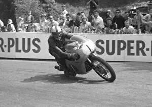 Derek Minter Gallery: Derek Minter (Honda) 1962 Lightweight TT