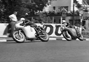 Images Dated 9th August 2020: Derek Minter (Norton) 1962 Senior TT