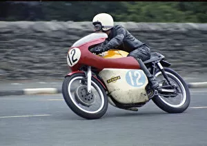 Derek Older (Norton) 1972 Junior Manx Grand Pix