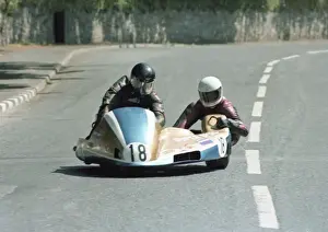 Derek Plummer & Roger Tomlinson (Yamaha) 1982 Sidecar TT