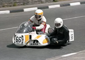 Images Dated 4th January 2020: Derek Rumble & Alan Warner (Rumble Yamaha) 1979 Sidecar TT