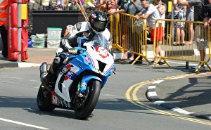 Images Dated 6th June 2016: Derek Sheils (Kawasaki) 2016 Supersport TT