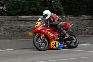Derek Sheils Prints: Derek Sheils (Triumph) 2009 Senior Manx Grand Prix