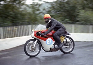 Derek Tierney Gallery: Derek Tierney (Norton) 1967 Junior Manx Grand Prix