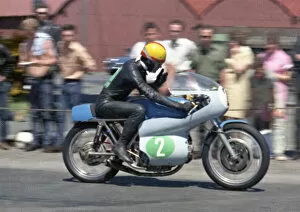 Images Dated 15th April 2022: Derek Woodman (Aermacchi) 1968 Lightweight TT