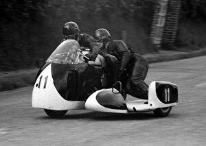 Derek Yorke Gallery: Derek Yorke & G W Mason (Norton) 1960 Sidecar TT