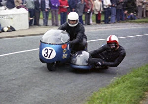 Images Dated 27th June 2021: Derek Yorke & T Poole (YCE BSA) 1974 750 Sidecar TT