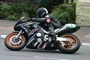 Images Dated 7th June 2004: Derran Slous (Yamaha) 2004 Lightweight 400 TT