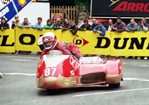 Derry Casson & Michael Ellis (C&B Yamaha) 1988 Sidecar TT