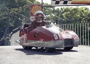 Derry Casson & Michael Ellis (Yamaha) 1989 Sidecar TT