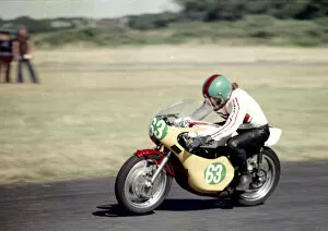 Images Dated 8th August 2022: Des Connor (Yamaha) 1976 Jurby Airfield