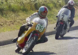 Images Dated 27th October 2020: Des Connor (Yamaha) & Mike Kneen (Yamaha) 1976 Jurby Road