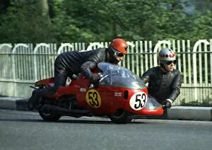 Ian Gemmell Gallery: Des Evans & Ian Gemmell (Rumble BSA) 1969 750 Sidecar TT