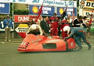 Des Founds Gallery: Des Founds & Gary Irlam (Yamaha) 1988 Sidecar TT