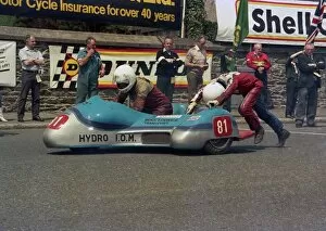 Images Dated 26th March 2013: Dick Fletcher and Nick Roche (Yamaha) 1986 Sidecar TT