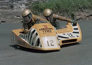 Images Dated 16th December 2019: Dick Greasley & Stewart Atkinson (Ireson) 1986 Sidecar TT
