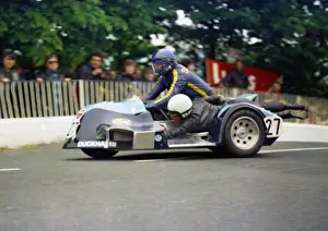 Dick Hawes & Alex Macfadzean (BRM Yamaha) 1977 Sidecar TT