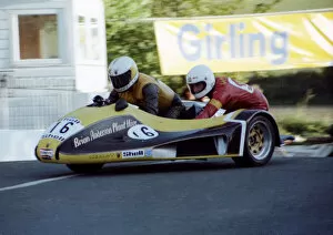 Dick Hawes Gallery: Dick Hawes & Donny Williams (Anderson Yamaha) 1980 Sidecar TT