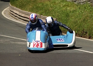 Images Dated 7th January 2018: Dick Hawes & Eddie Kiff (Beale Ireson) 1995 Sidecar TT