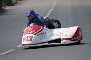 Eddie Kiff Gallery: Dick Hawes & Eddie Kiff (DMR) 2005 Sidecar TT