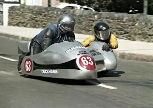 Images Dated 19th January 2018: Dick Hawes & Eddy Kiff (Anderson Yamaha) 1985 Sidecar TT