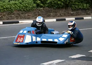 Dick Hawes & Eddy Kiff (Ireson Yamaha) 1989 Sidecar TT