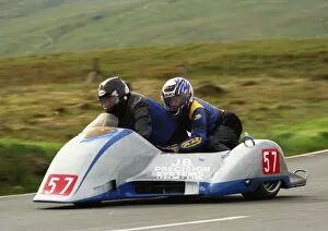 Dick Hawes Gallery: Dick Hawes & Eddy Kiff (Jacobs Honda) 2002 Sidecar TT