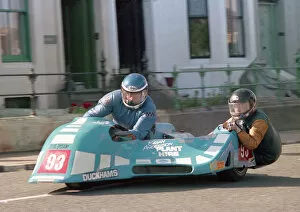 Images Dated 16th January 2020: Dick Hawes & Eddy Kiff (Yamaha) 1987 Sidecar TT