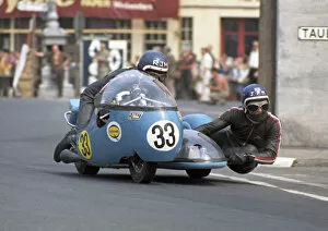 Images Dated 26th August 2020: Dick Hawes & John Mann (RGM Seeley) 1970 750 Sidecar TT