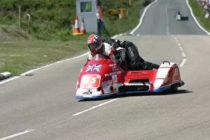 Images Dated 6th June 2007: Dick Tapken & Willem Vandis (Ireson Suzuki) 2007 Sidecar TT