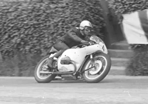Images Dated 15th October 2021: Dickie Dale (BMW) 1959 Formula One TT