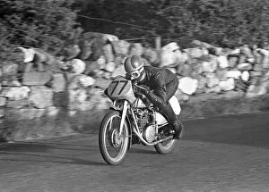 Images Dated 15th October 2021: Dickie Dale (Mondial) 1953 Ultra Lightweight TT