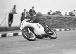 Images Dated 23rd October 2021: Dickie Dale (Norton) 1960 Senior TT