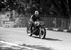 Images Dated 27th March 2023: Don Pettifer Norton 1961 Senior Manx Grand Prix