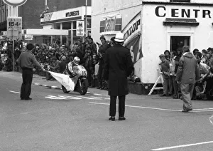 Images Dated 18th September 2020: Donnie Robinson (Pharaoh Yamaha) first running, 1981 Senior TT