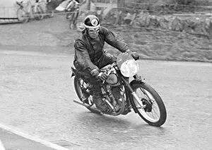 Images Dated 3rd February 2022: Doug Buster Brown (Norton) 1949 Junior Clubman TT